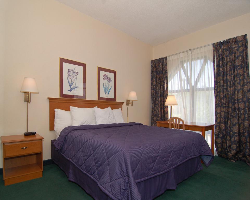 Econo Lodge Hendersonville Quarto foto